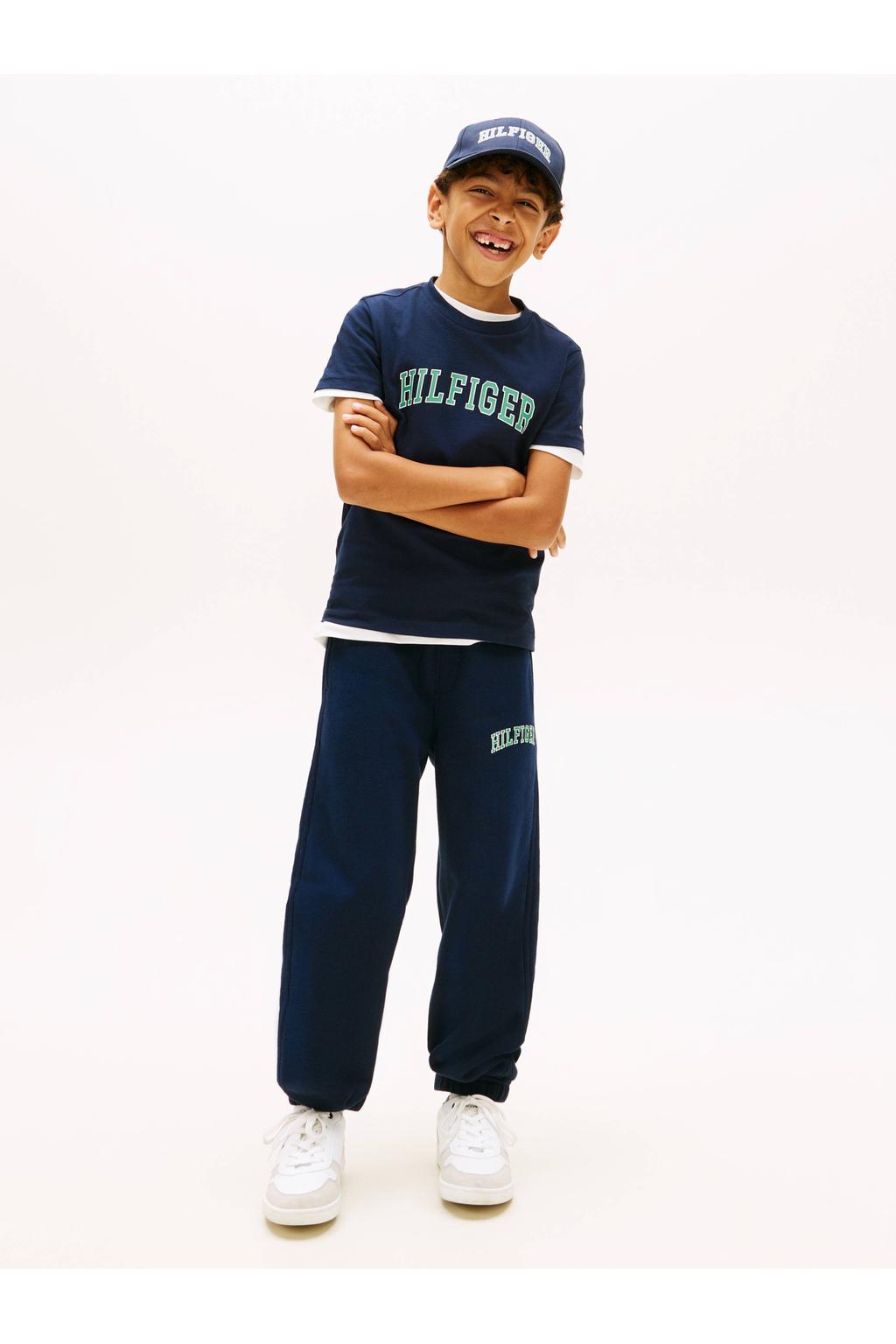 Donkerblauwe jongens Tommy Hilfiger T-shirt van katoen met logo dessin, korte mouwen en ronde hals