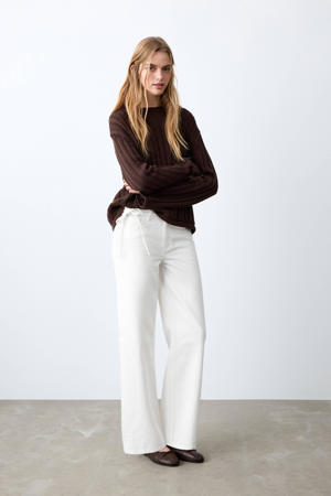 straight leg jeans wit