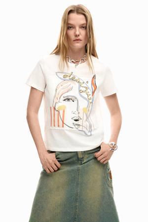 T-shirt wit