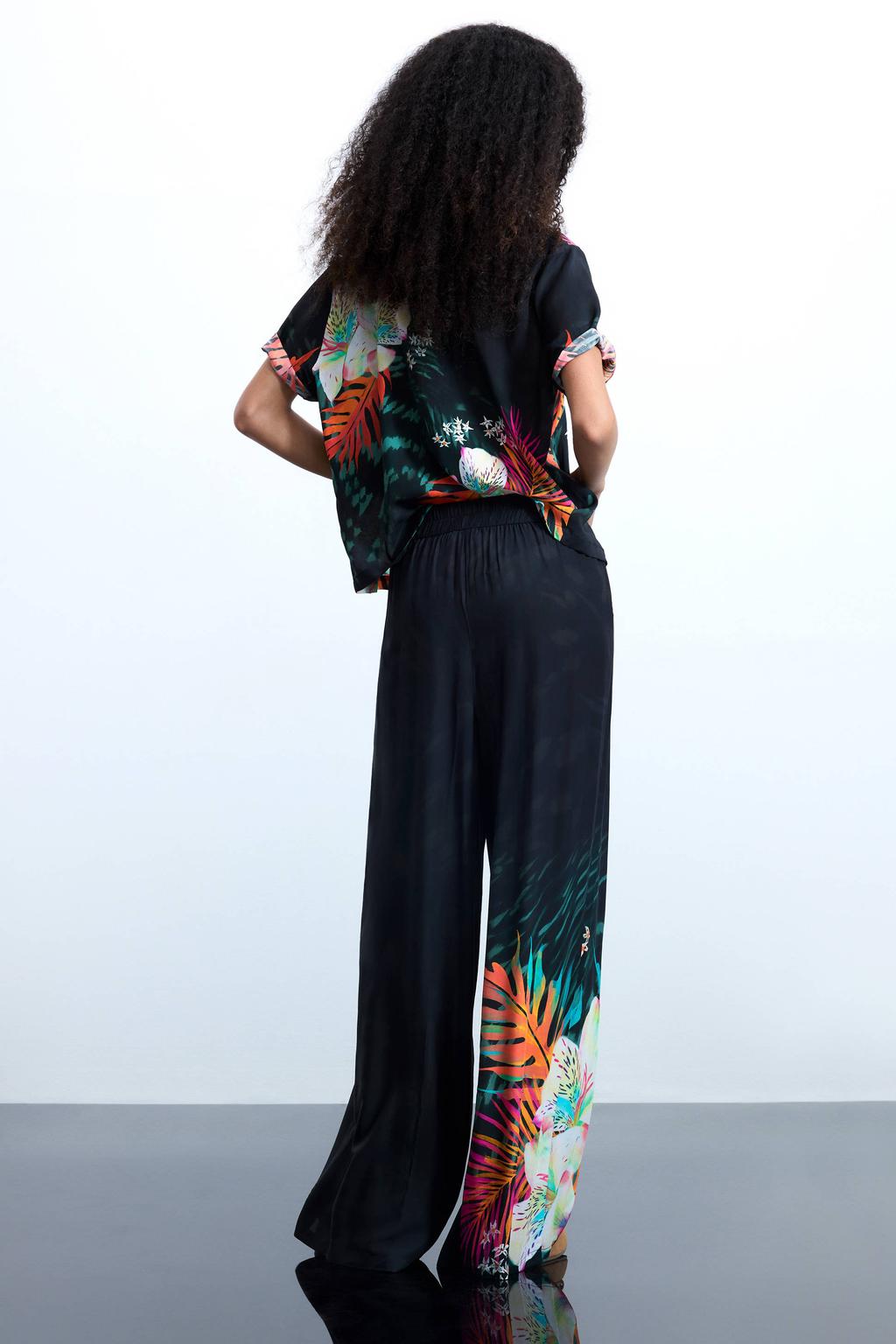 Zwart en multikleurige dames Desigual wide leg regular waist gebloemde broek van viscose