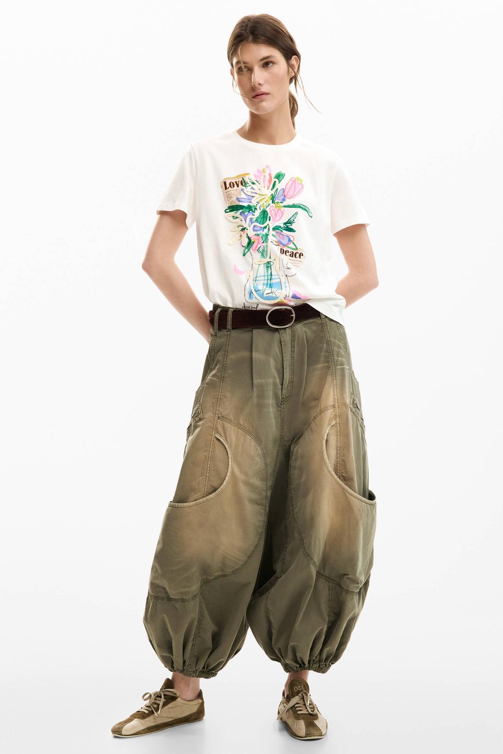 Wit en multikleurige dames Desigual T-shirt van katoen met printopdruk, korte mouwen en ronde hals