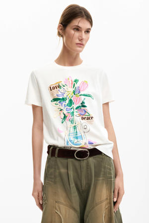 T-shirt wit