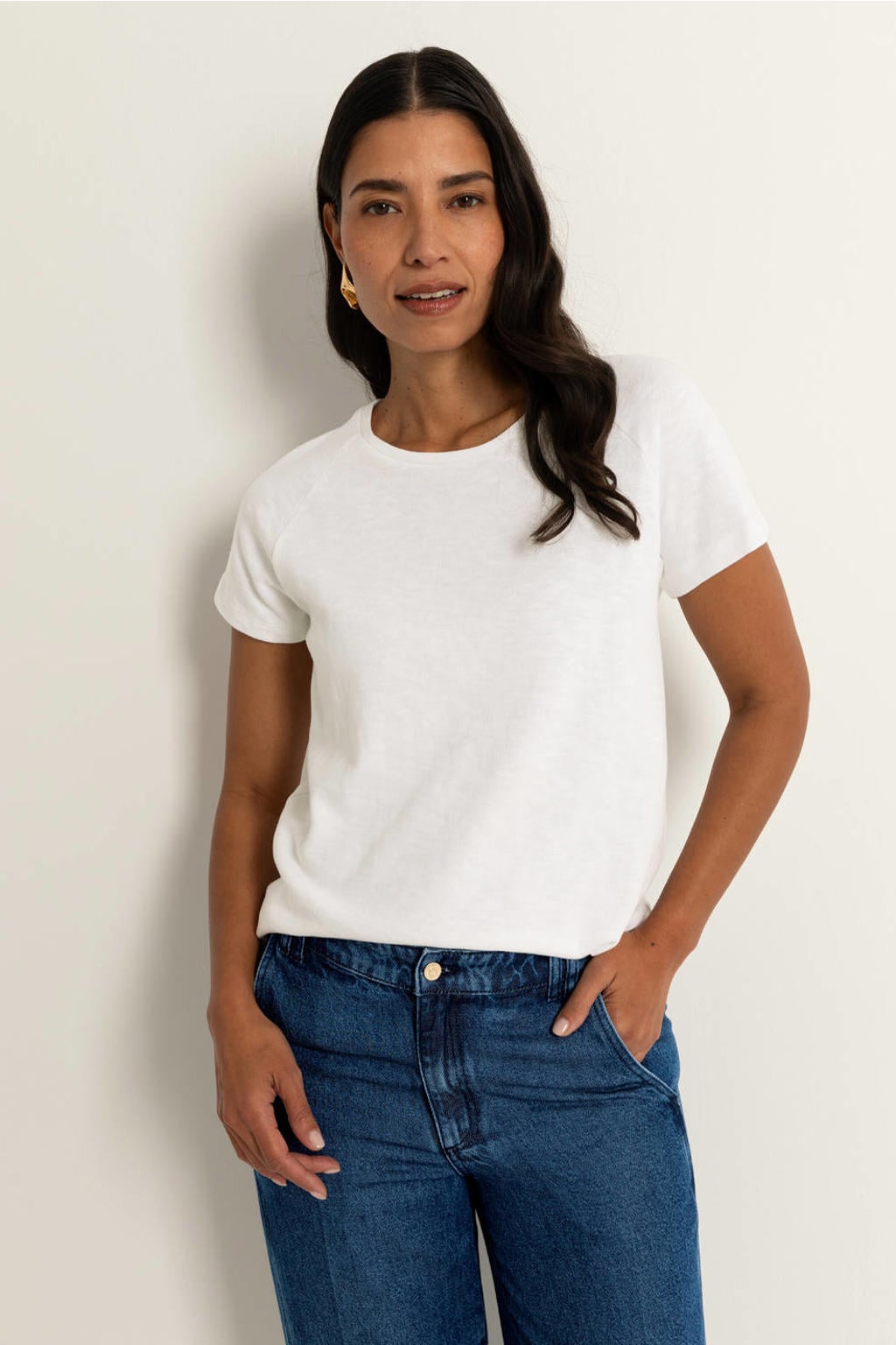Witte dames CLAUDIA BY CLAUDIA STRÄTER T-shirt van katoen met effen, korte mouwen, ronde hals en geweven detail