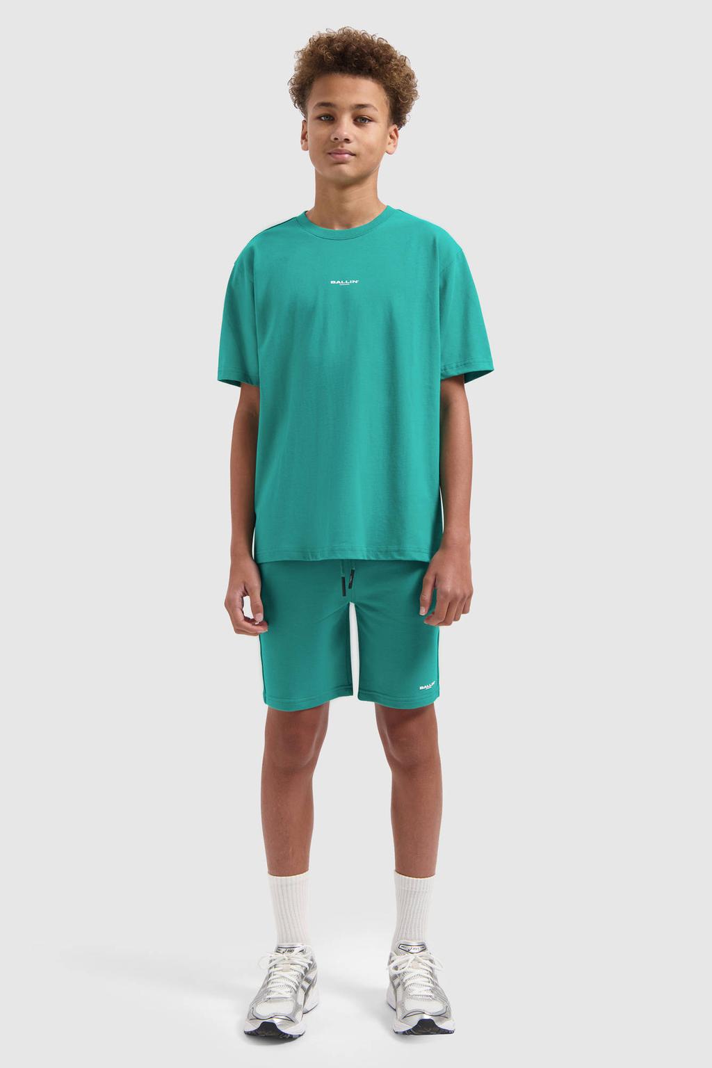 Groene jongens Ballin regular sweatshort met elastische tailleband met koord en effen