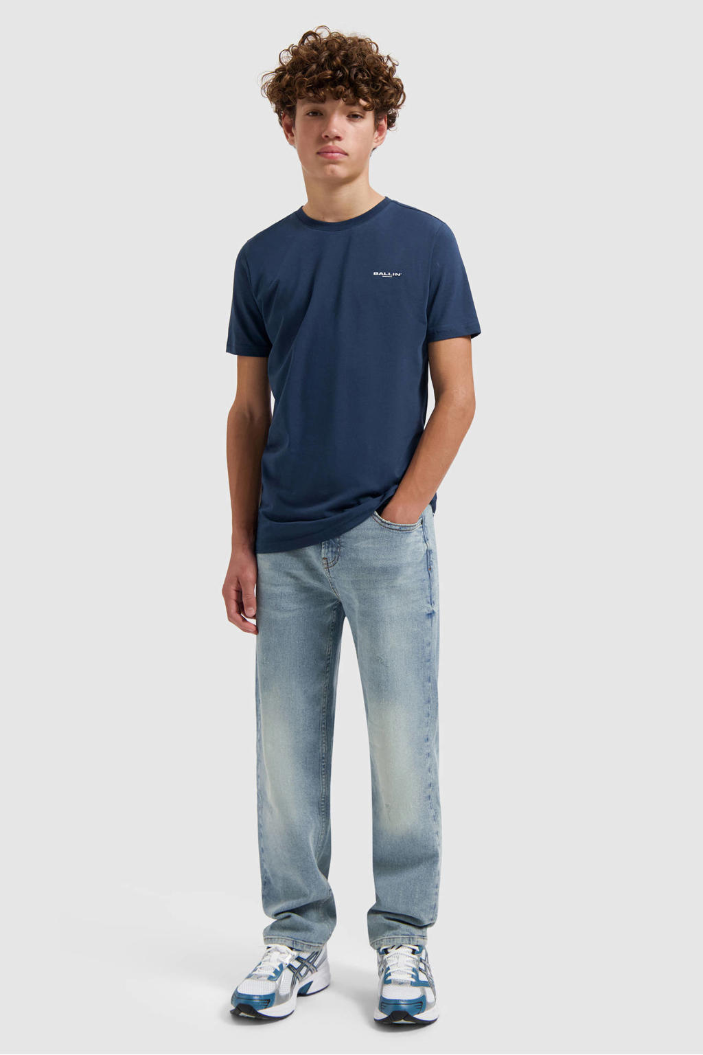 Donkerblauwe jongens Ballin T-shirt van katoen met backprint, korte mouwen en ronde hals