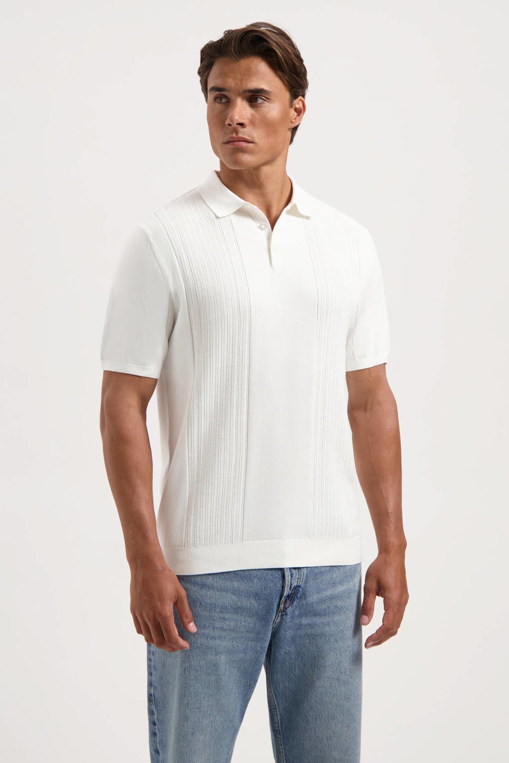 Witte heren Saint Steve regular polo fijn gebreid van katoen met effen, korte mouwen en knoopsluiting
