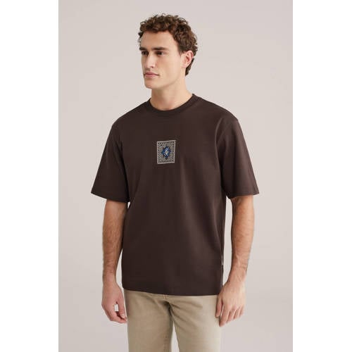 WE Fashion relaxed T-shirt donkerbruin afbeelding