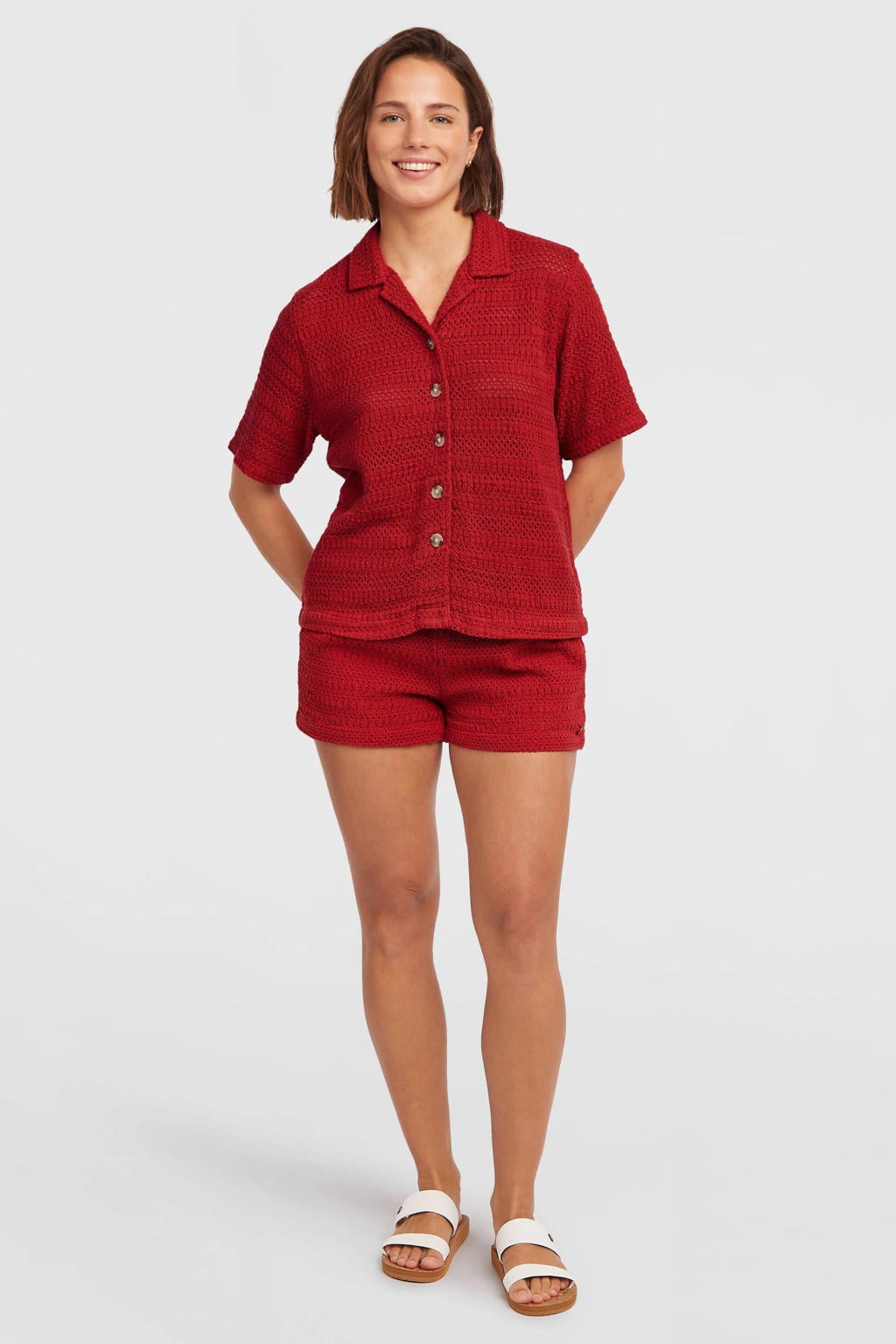 Rode dames O'Neill blouse gehaakt van katoen met effen, korte mouwen, klassieke kraag en knoopsluiting