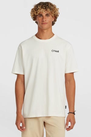 t-shirt wit