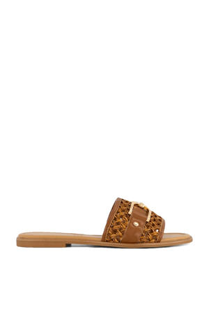slippers cognac