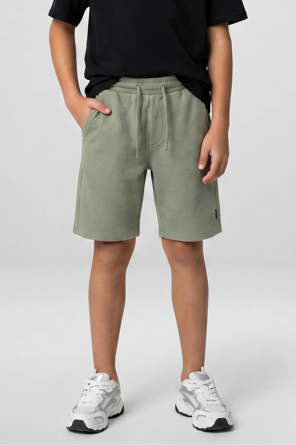 Groene jongens Cars regular sweatshort met elastische tailleband met koord en effen