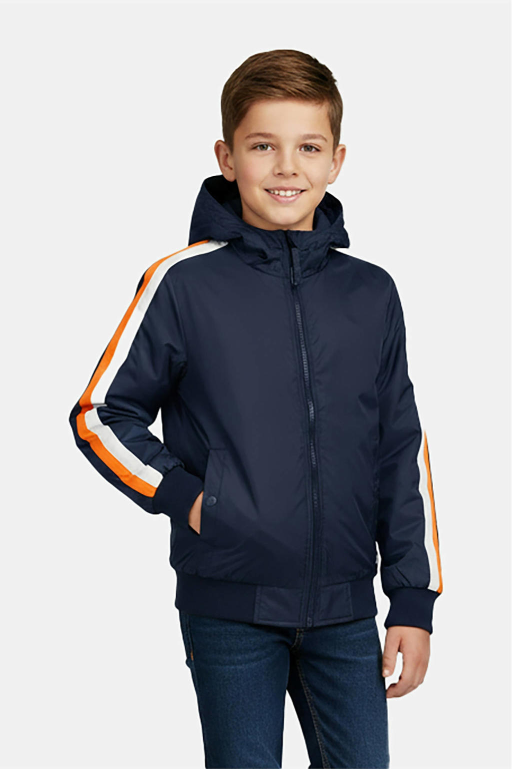Marine, oranje en witte jongens Cars jack blauw van nylon met meerkleurige print, lange mouwen, capuchon, ritssluiting en contrast bies