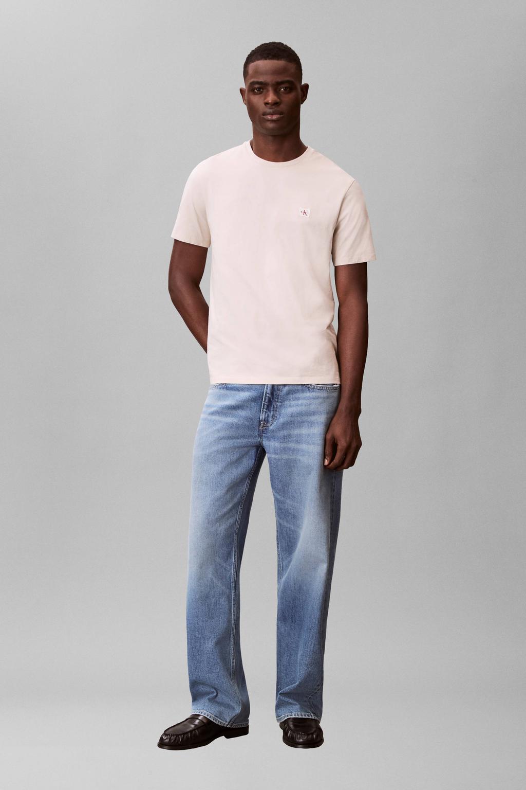 Ecru heren CALVIN KLEIN JEANS regular T-shirt van katoen met effen, korte mouwen en ronde hals