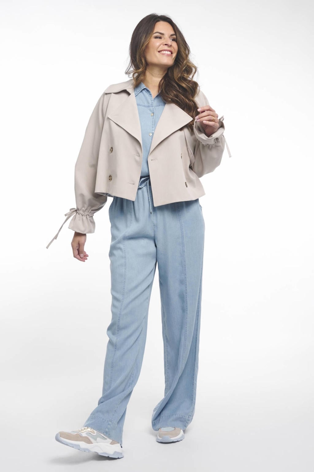 Zandkleurige dames Zoso trenchcoat van polyester met effen, lange mouwen, reverskraag, double breasted sluiting en strikje