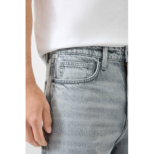 QS loose fit jeans lichtgrijs afbeelding