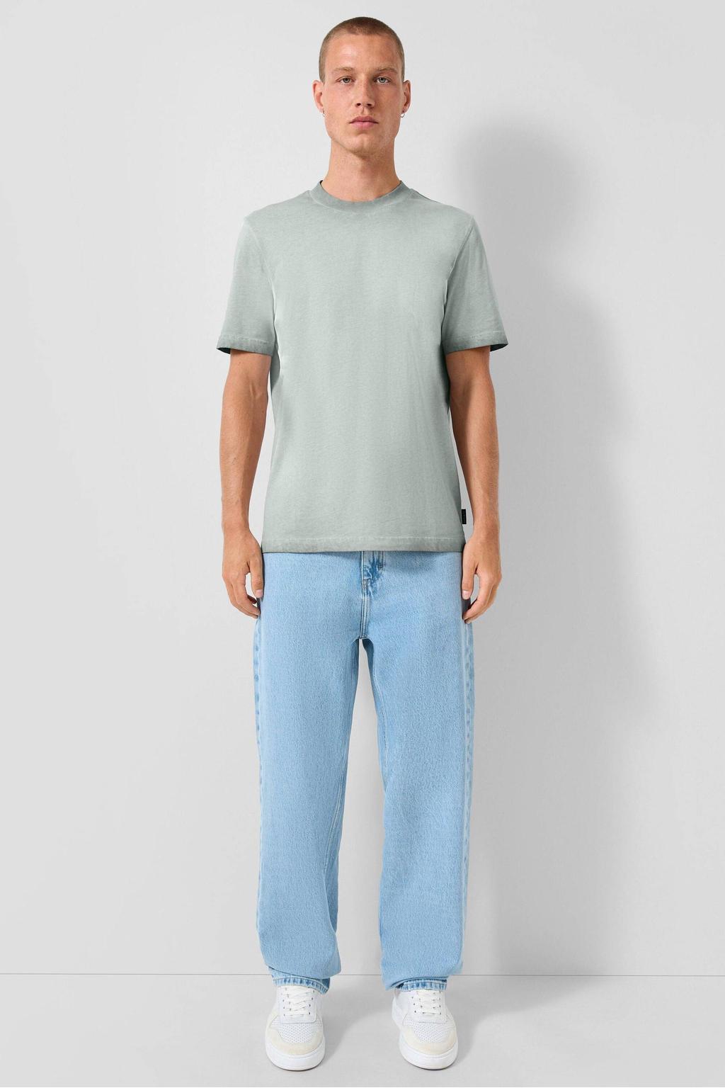 Groene heren QS relaxed T-shirt van katoen met effen, korte mouwen en ronde hals