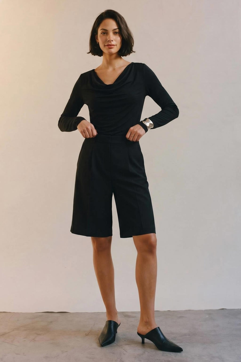 AWARE top zwart