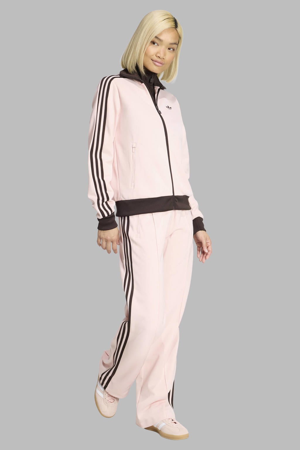Lichtroze en donkerblauwe dames adidas Originals trainingsbroek Beckenbauer van katoen met relaxed, regular waist en meerkleurige print