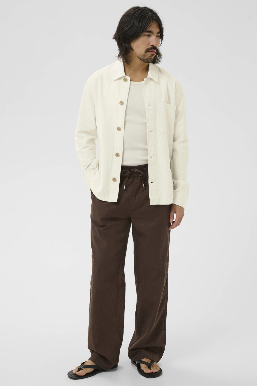 Ecru heren Matinique overshirt van linnen met effen, lange mouwen, klassieke kraag en knoopsluiting