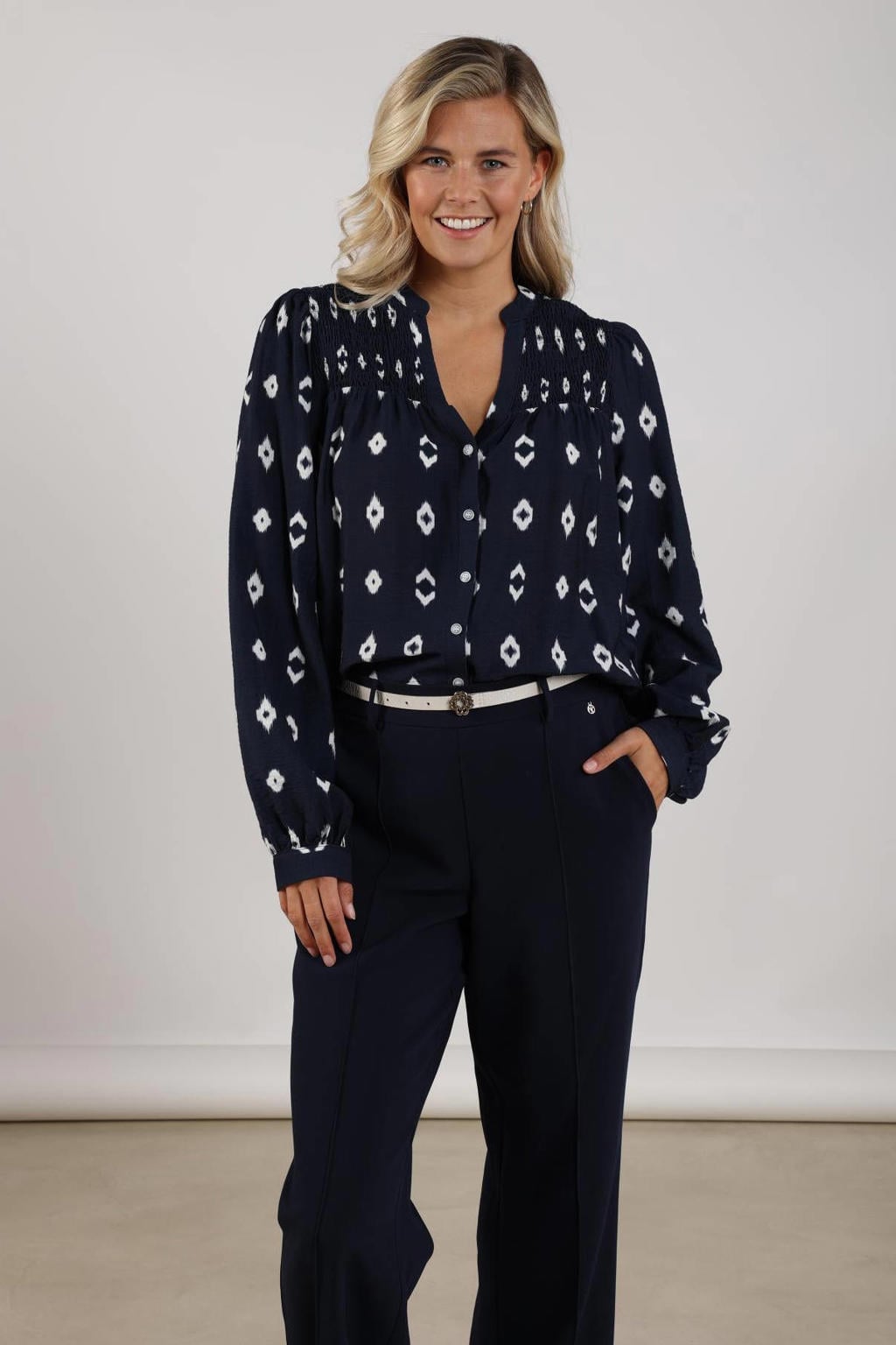 NUKUS blouse marineblauw