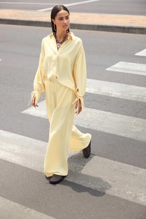 wide leg high waist broek lichtgeel
