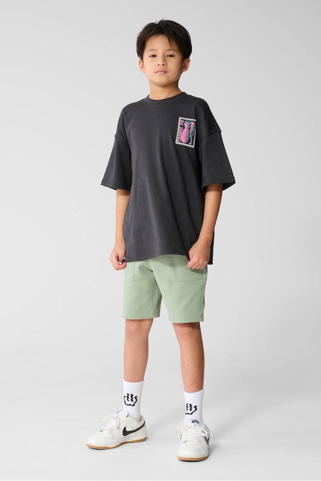 Lichtgroene jongens Shoeby regular waist sweatshort met elastische tailleband met koord en effen