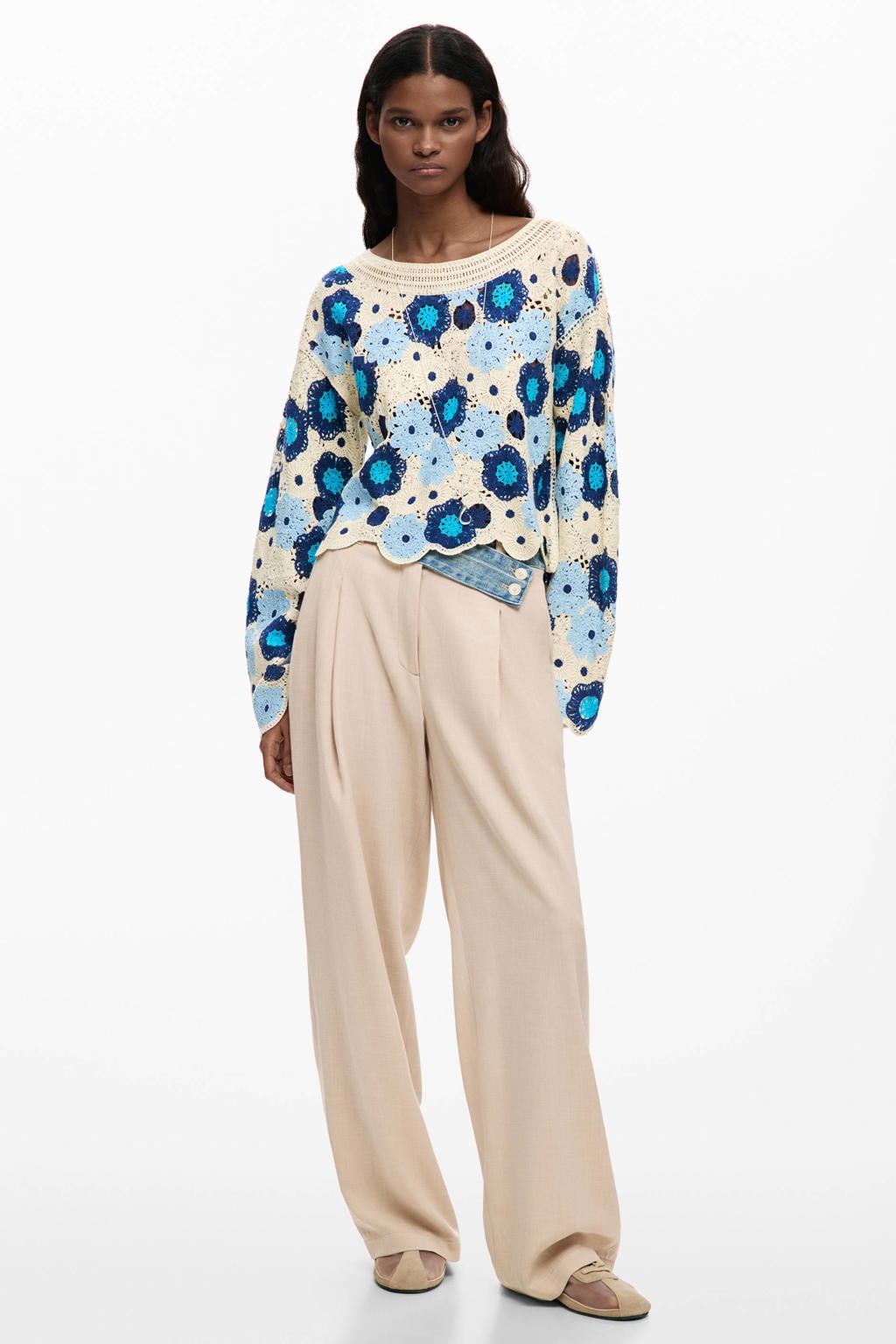 Blauwe dames Desigual gebloemde sweater gehaakt van katoen met lange mouwen en boothals