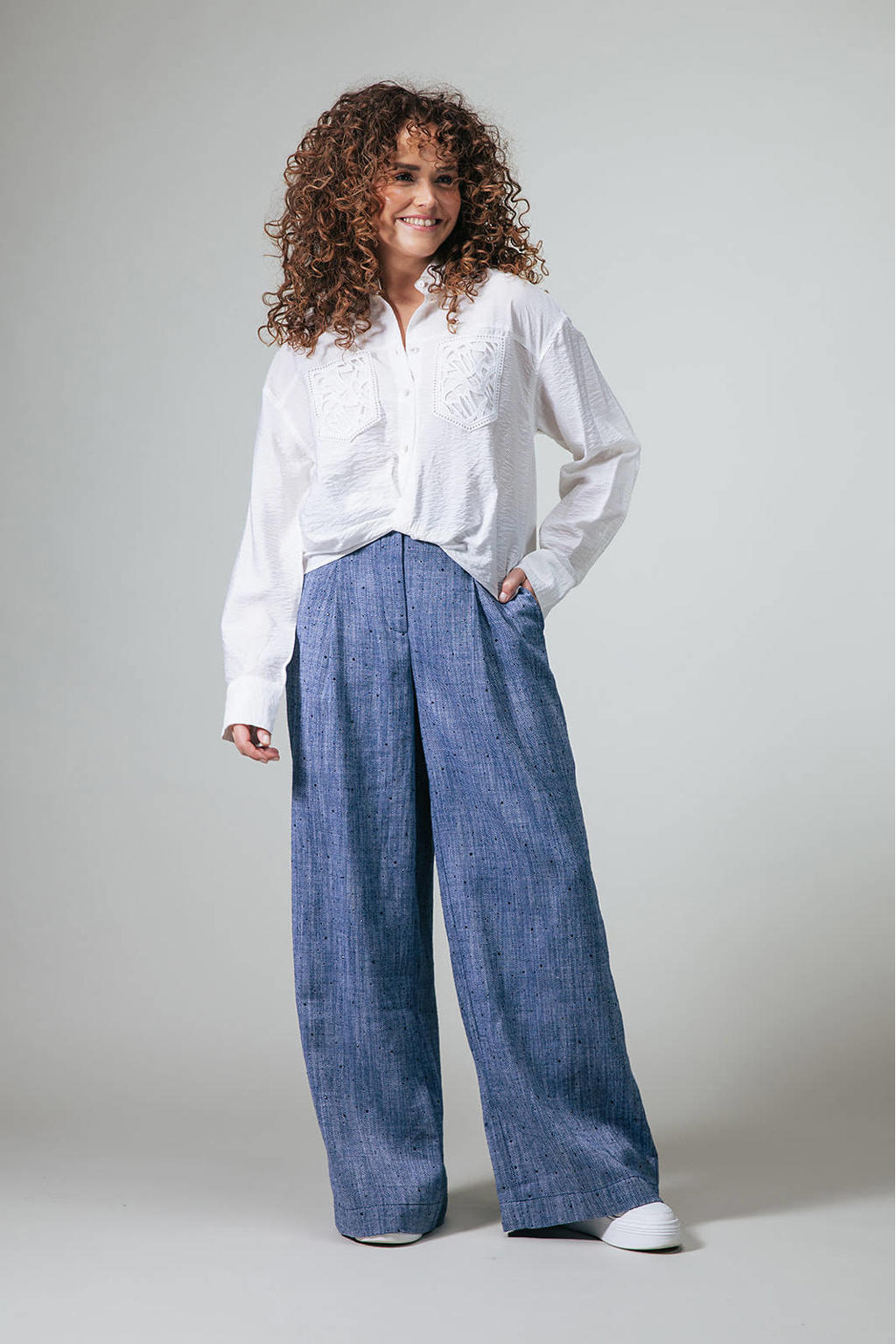Witte dames LabeL DOT blouse broderie van viscose met effen, lange mouwen, klassieke kraag en knoopsluiting