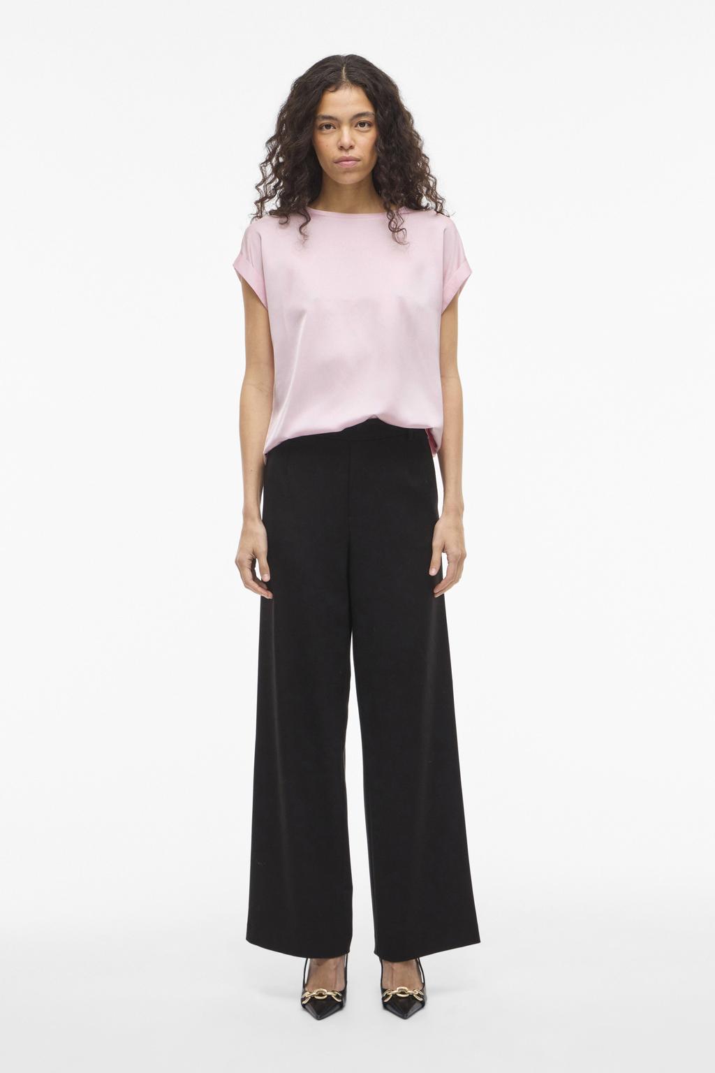 Lichtroze dames VILA satijnen blousetop van polyester met effen, korte mouwen, ronde hals en glimmend detail