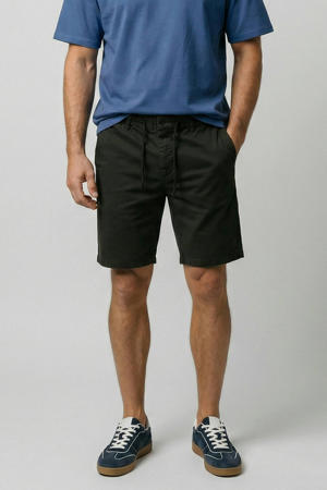 regular casual short zwart