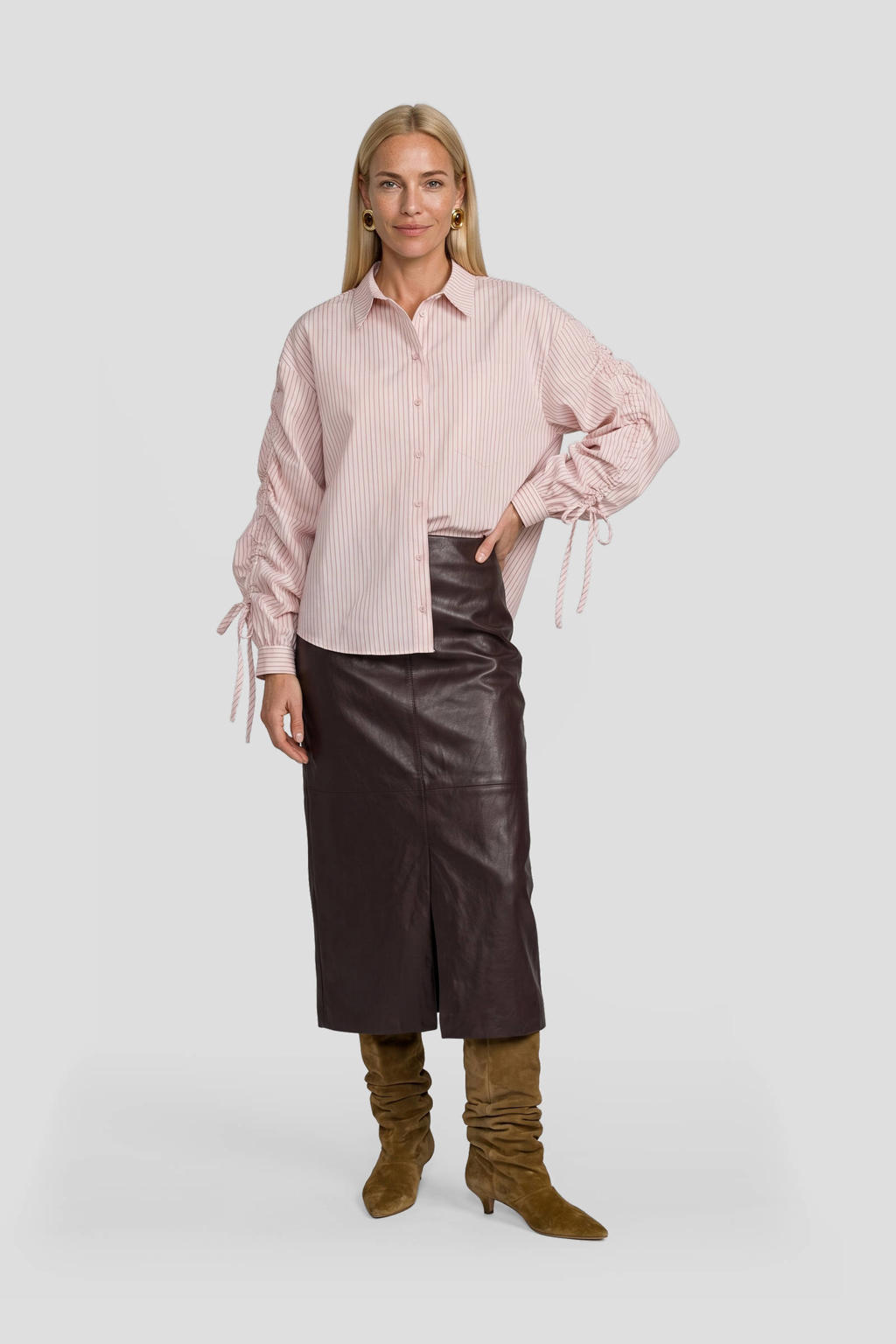 Ruby imitatieleren midi rok met split donkerbruin