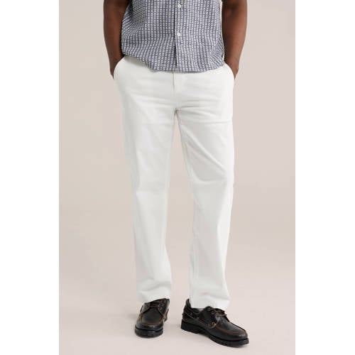 WE Fashion regular chino wit afbeelding