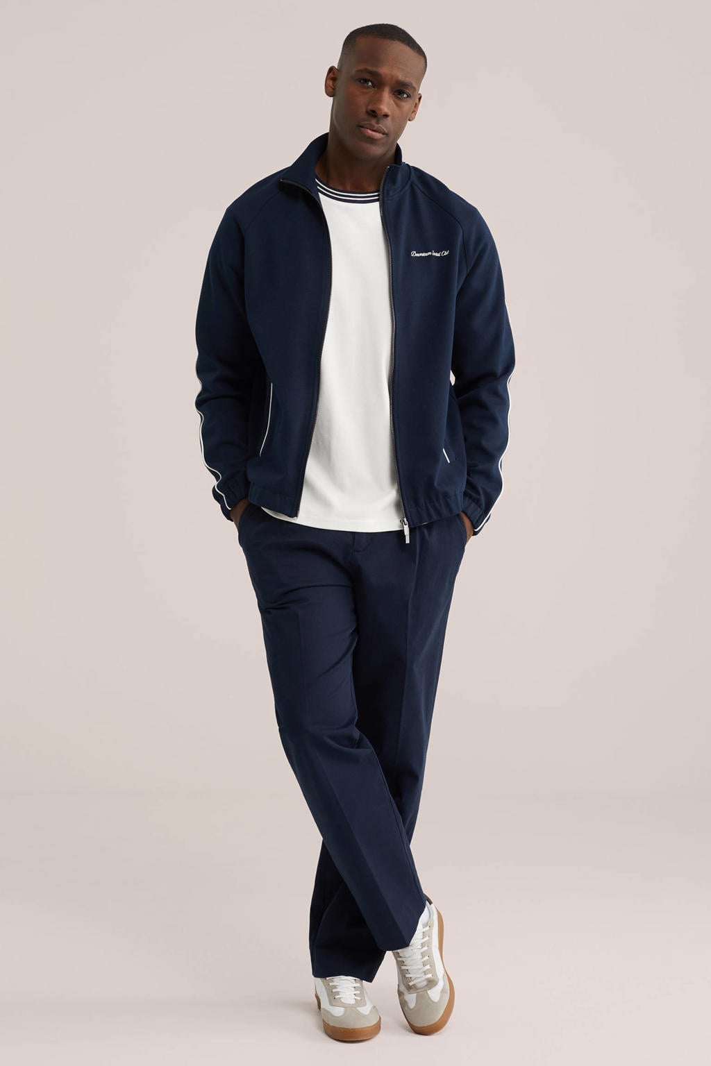 WE Fashion loose chino donkerblauw