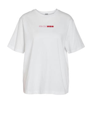 T-shirt wit