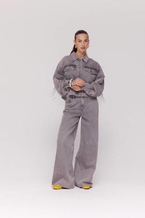 wide leg jeans grey denim met franjes
