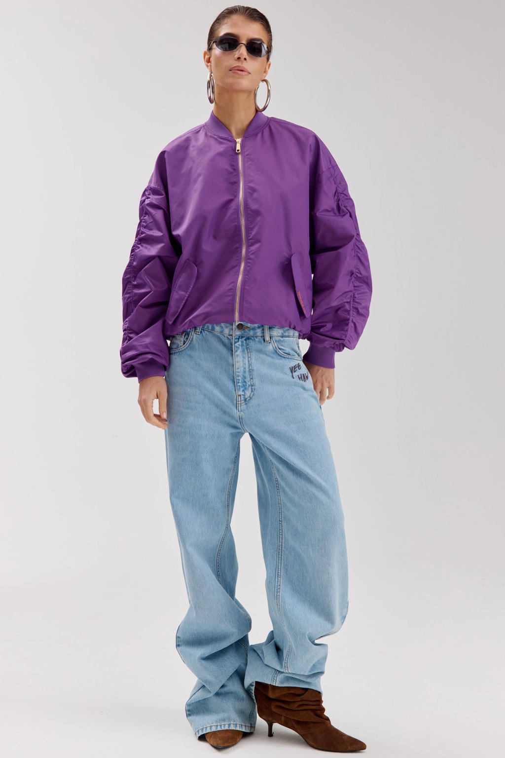 Paarse dames HARPER & YVE bomberjack van nylon met backprint, lange mouwen, ronde hals en ritssluiting