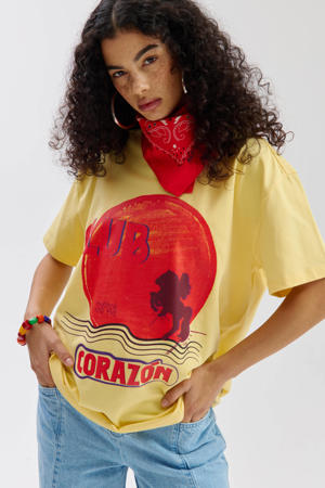 T-shirt lichtgeel