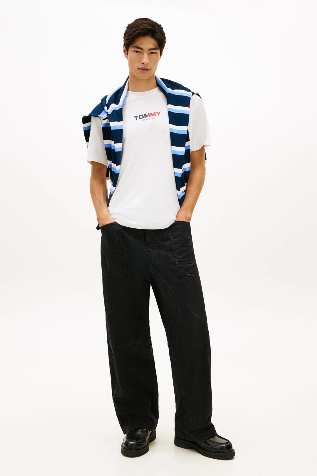 Ecru heren Tommy Jeans relaxed T-shirt van katoen met backprint, korte mouwen en ronde hals