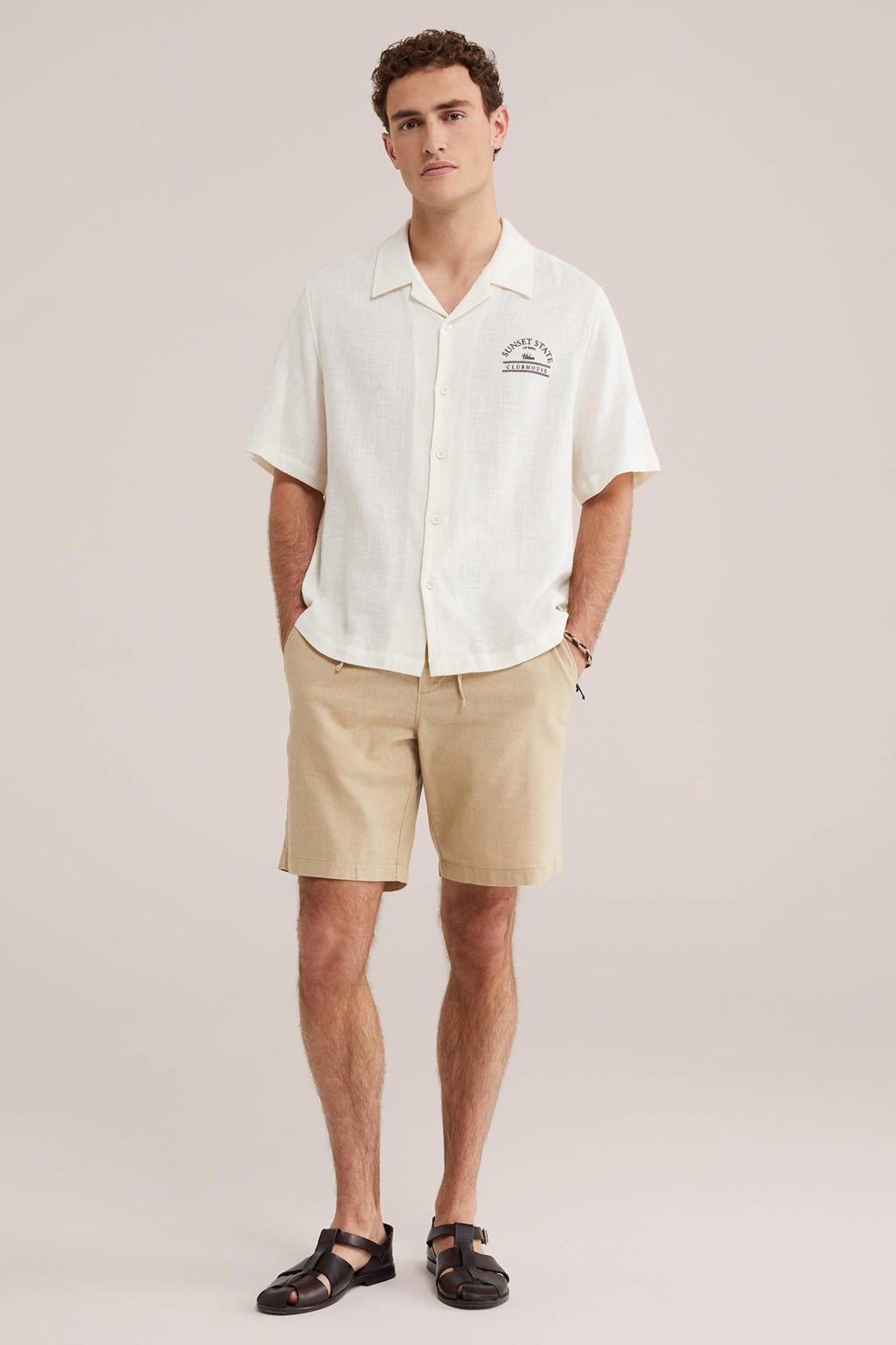 WE Fashion relaxed chino short met linnen beige