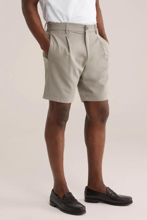 chino short beige