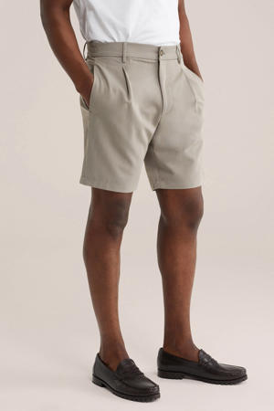 chino short beige