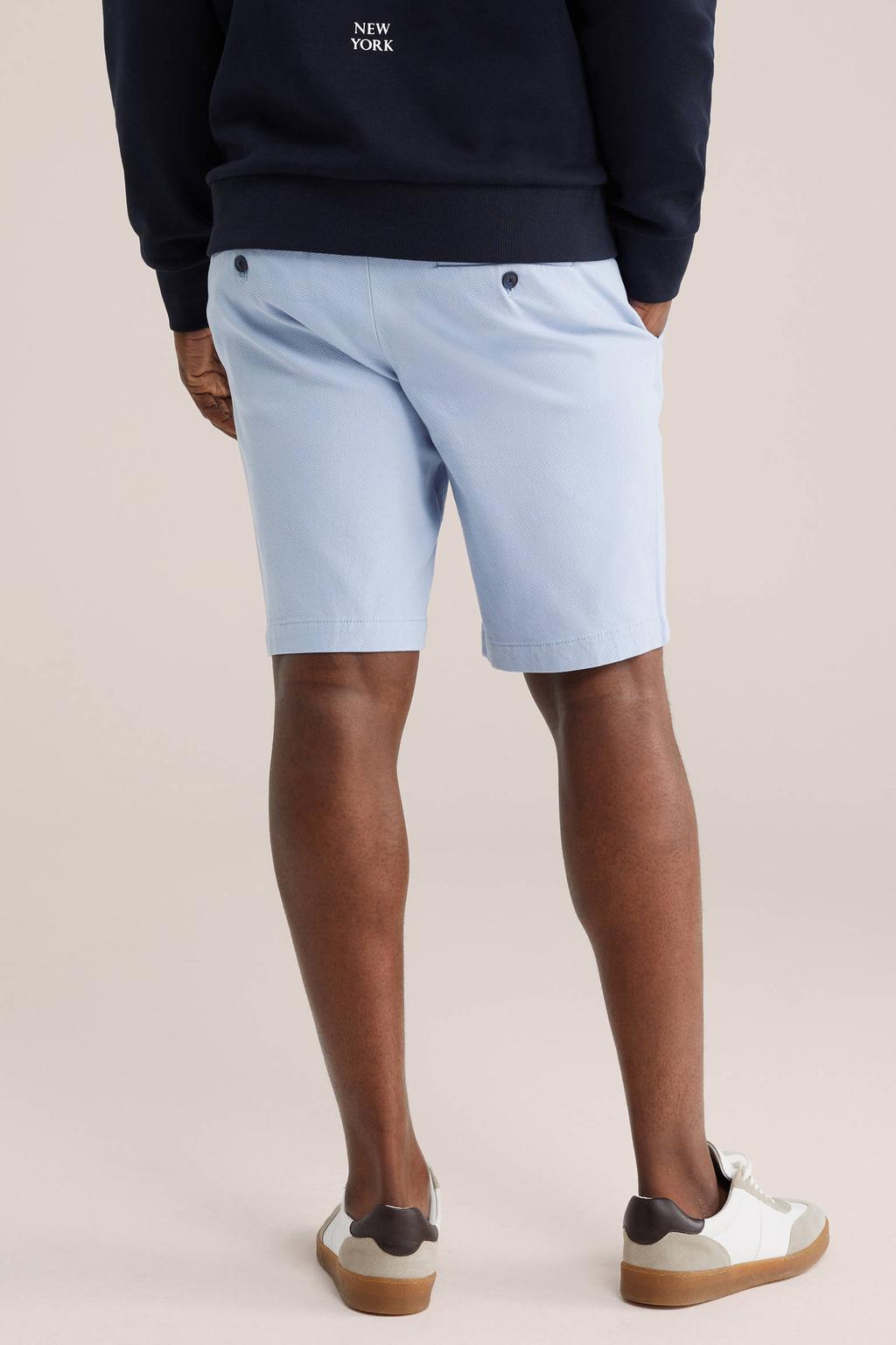 WE Fashion regular chino short lichtblauw