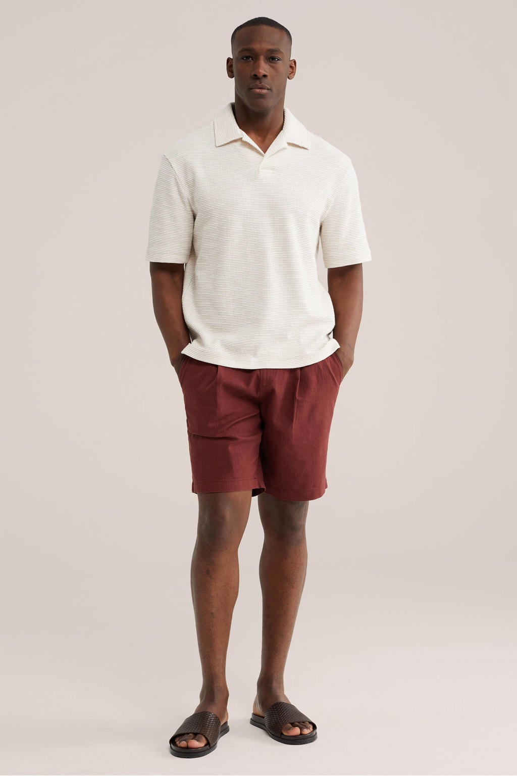 WE Fashion relaxed casual short met linnen donkerrood