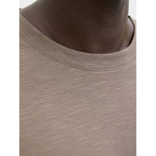 JACK & JONES ESSENTIALS relaxed T-shirt bruin afbeelding