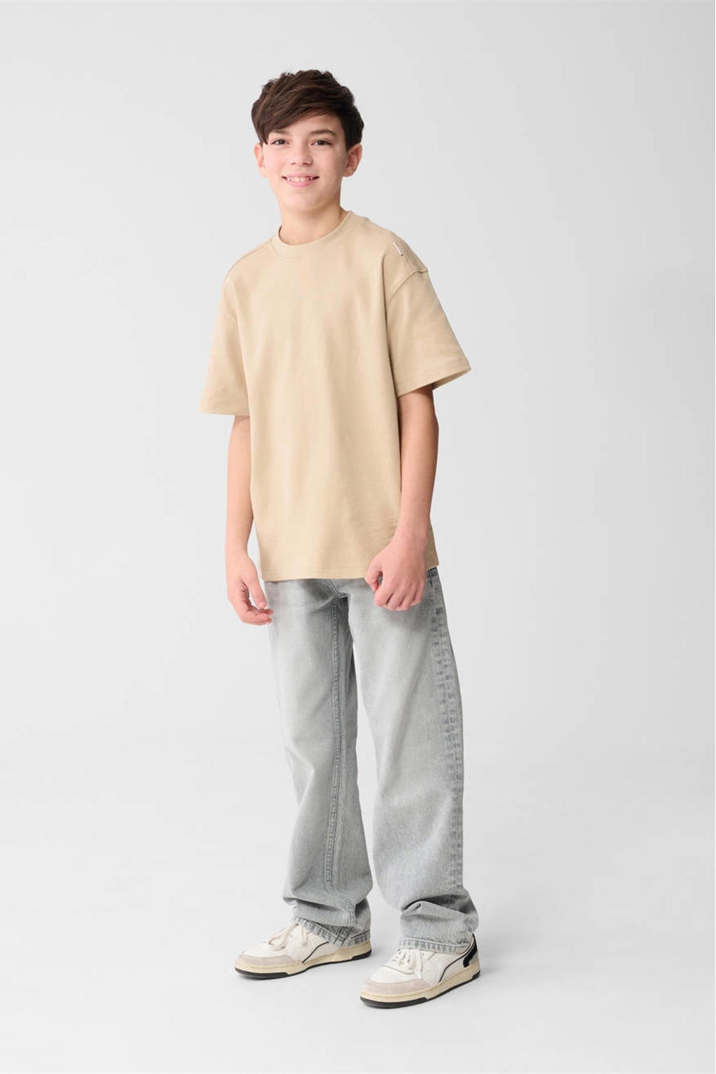 Zandkleurige jongens Shoeby T-shirt van katoen met logo dessin, korte mouwen en ronde hals