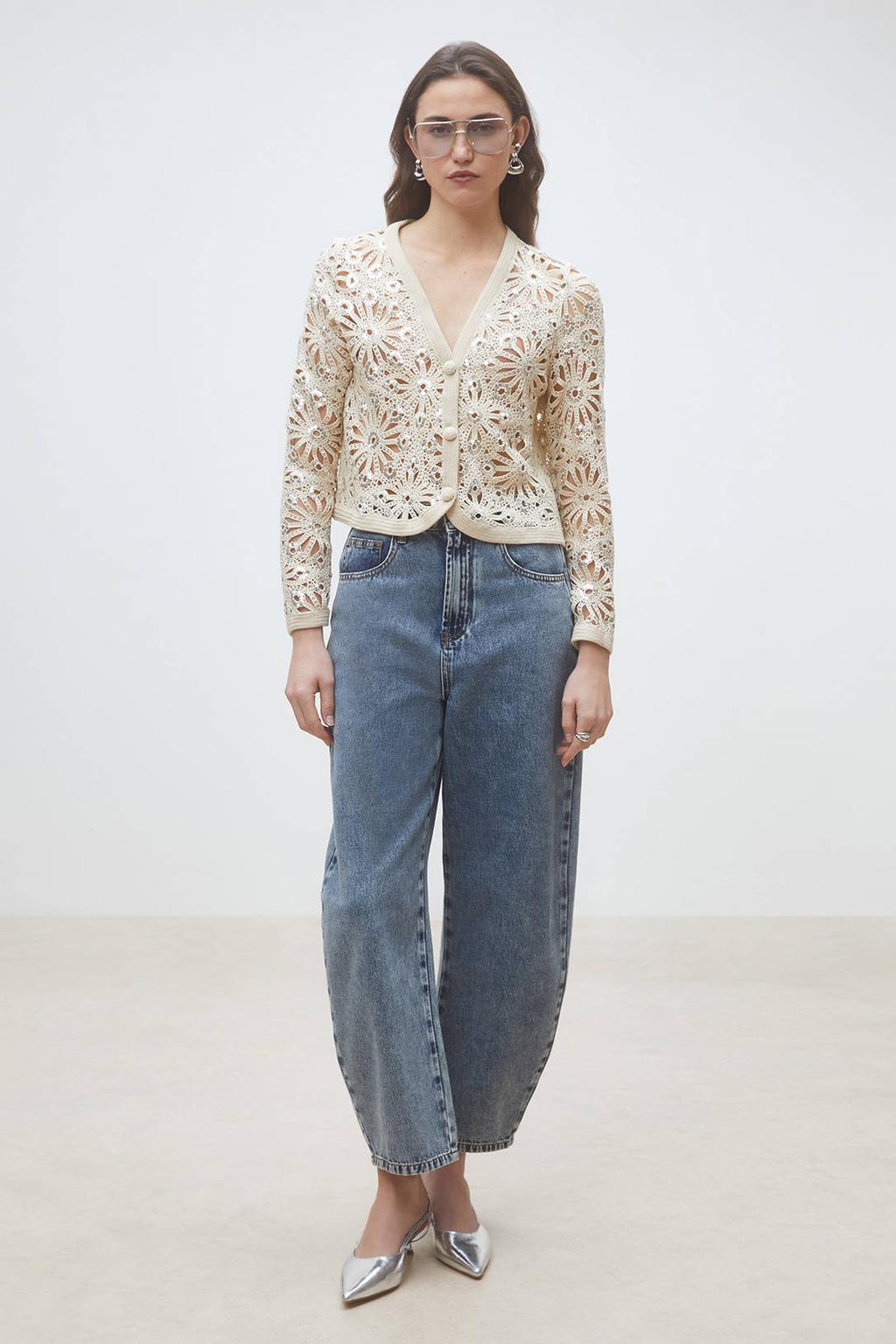 Beige dames Suncoo gebloemde gebreid vest met lange mouwen, V-hals, knoopsluiting en pailletten