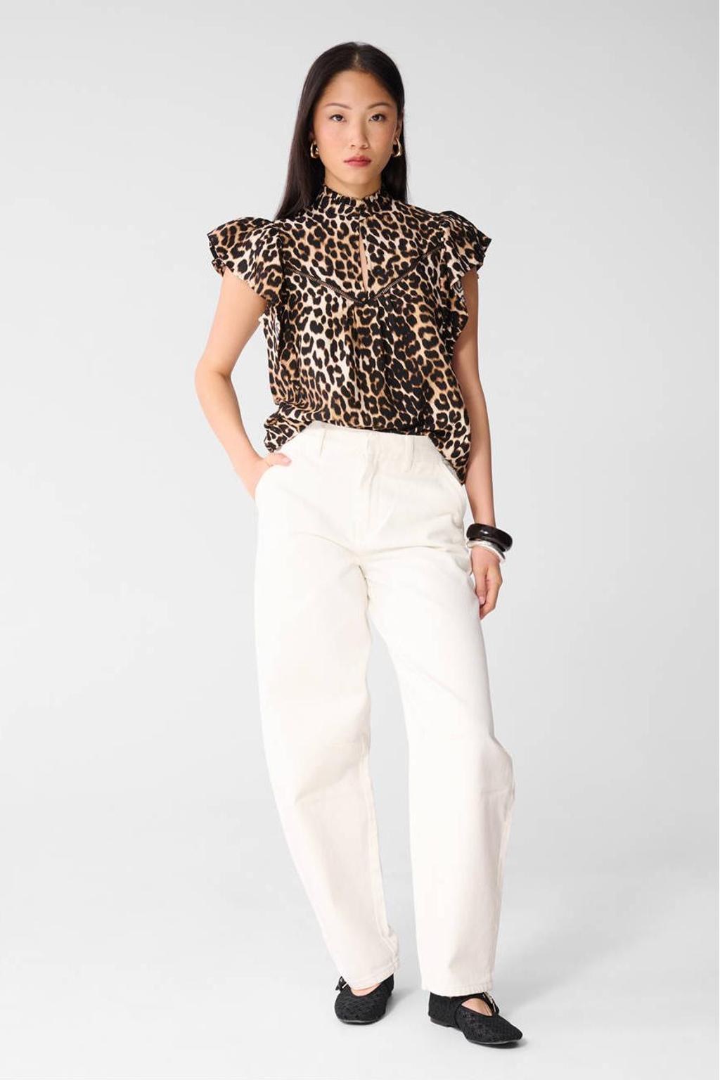 Bruin en zwarte dames Shoeby top broderie van viscose met panterprint en korte mouwen