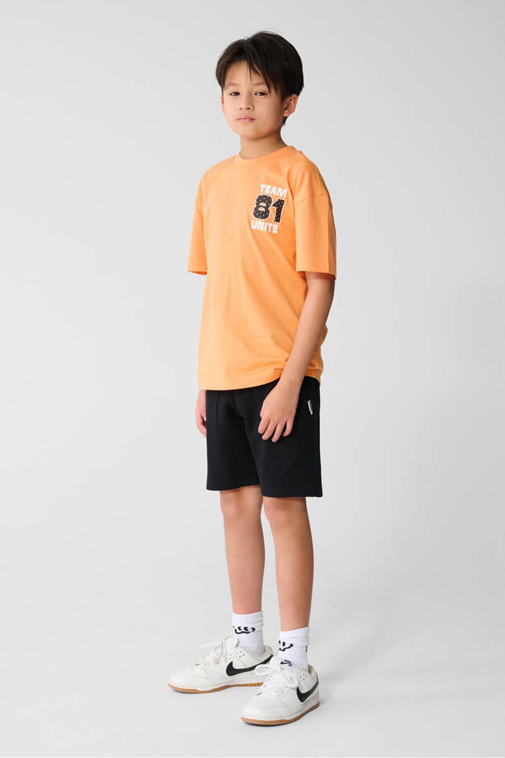 Zwarte jongens Shoeby regular sweatshort van katoen met elastische tailleband met koord en effen