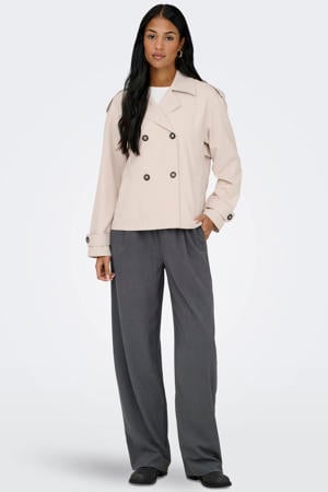 trenchcoat beige