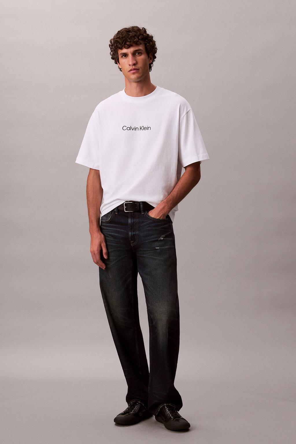Witte heren Calvin Klein relaxed T-shirt van katoen met logo dessin, korte mouwen en ronde hals